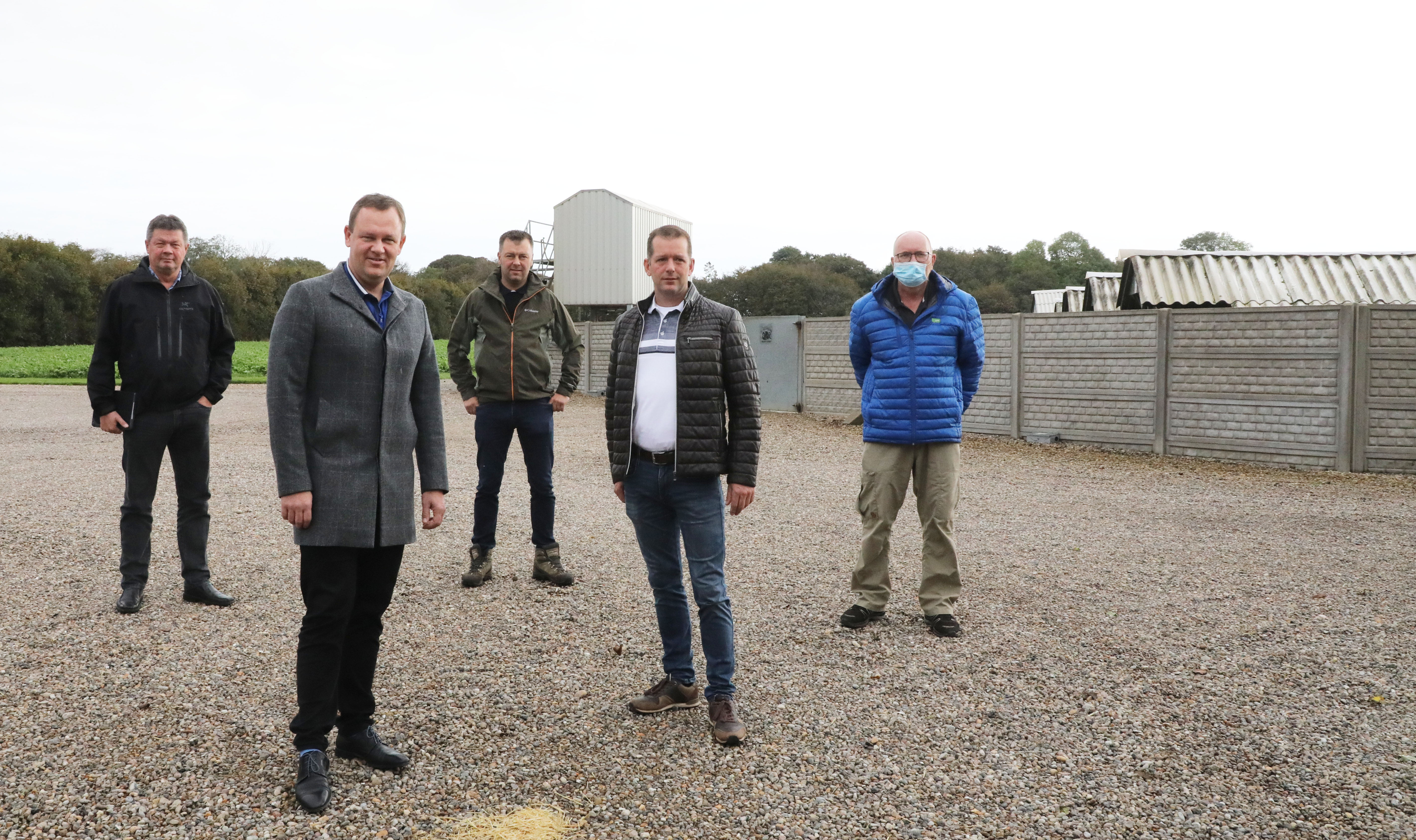 Minkbranchen og kommunerne går sammen om krise-opråb