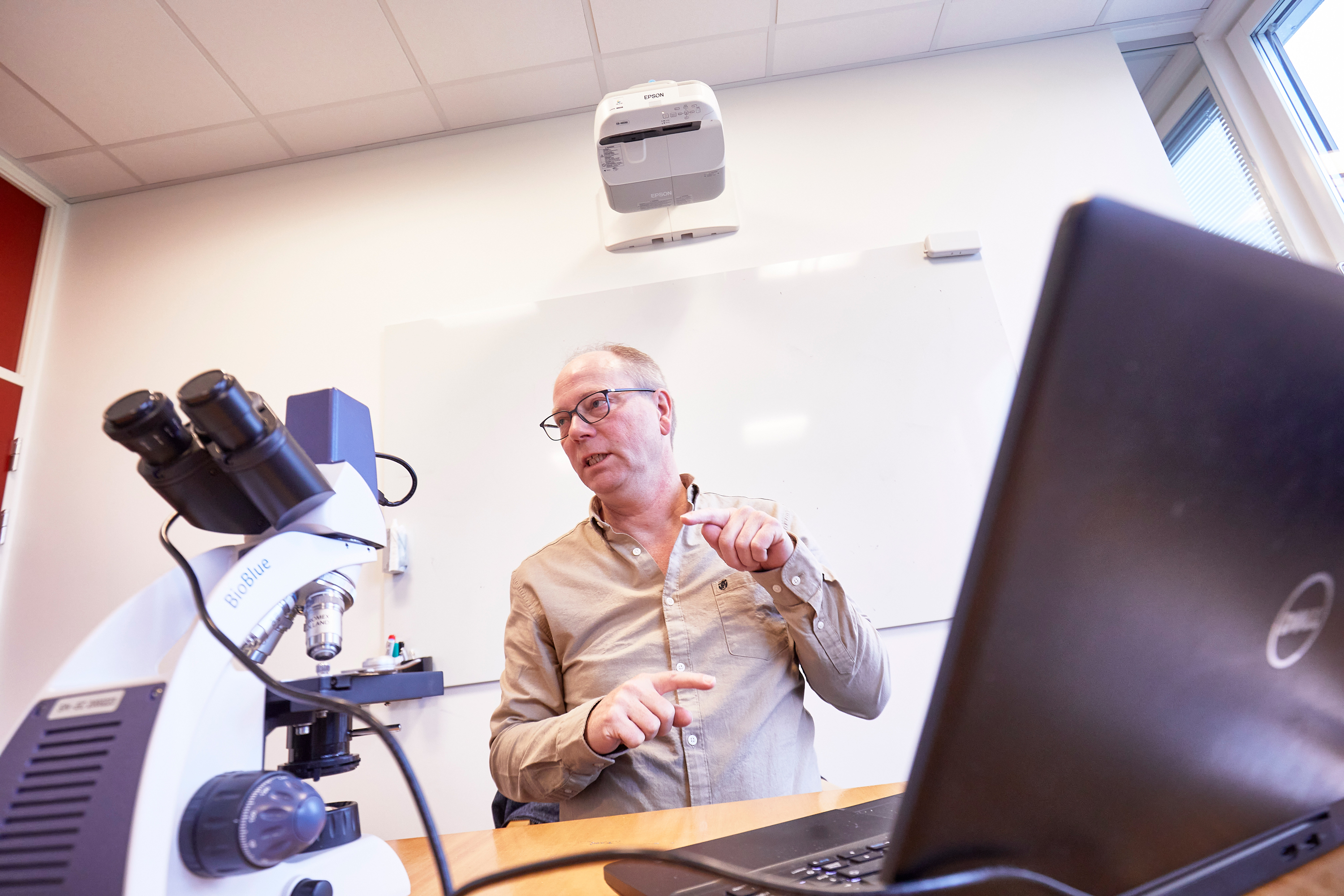 Du skal gøde jorden – ikke planterne