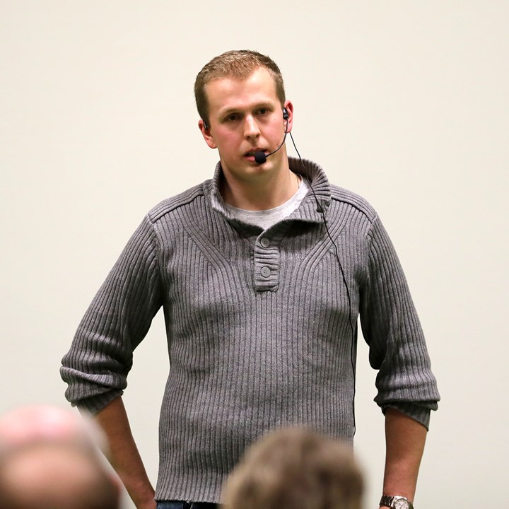 Speeddating mellem bejlere med etablering og exit i tankerne