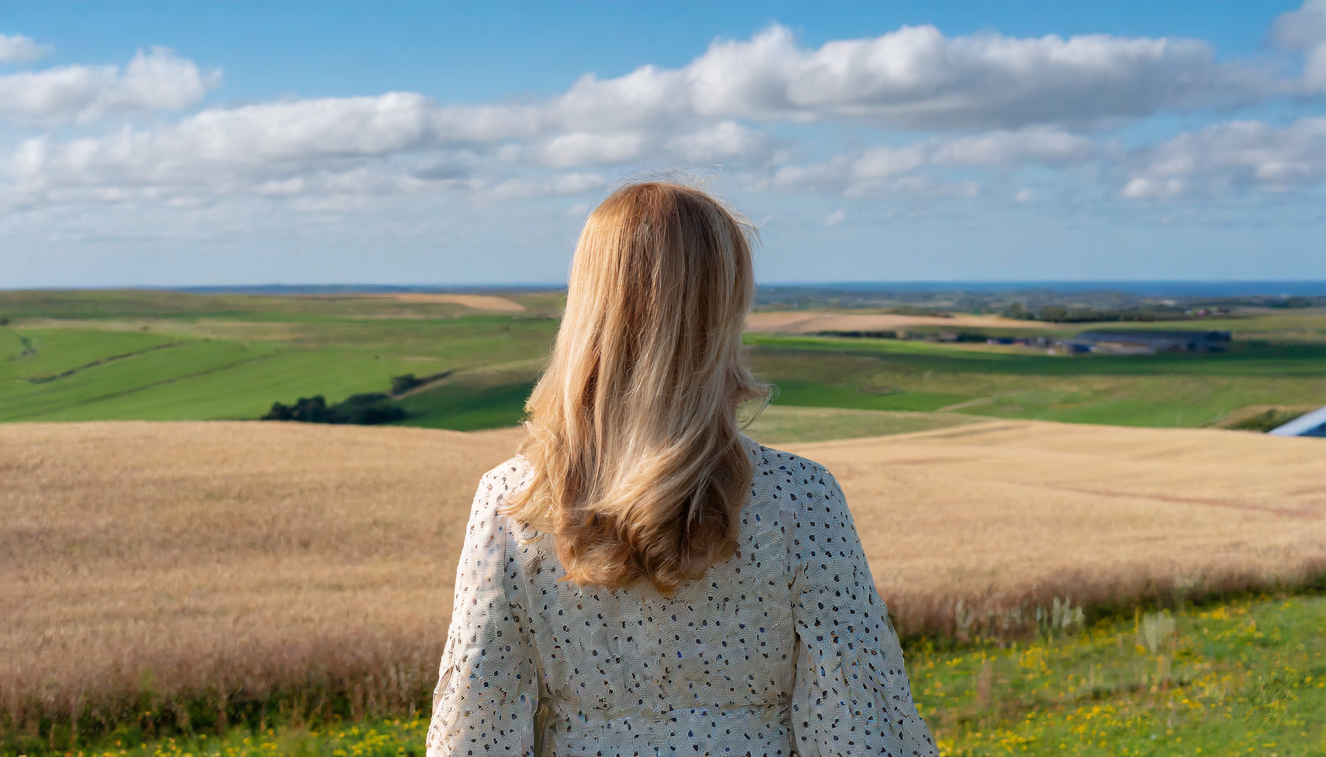 Når de unge landmænd er draget i krig, tager kvinderne over