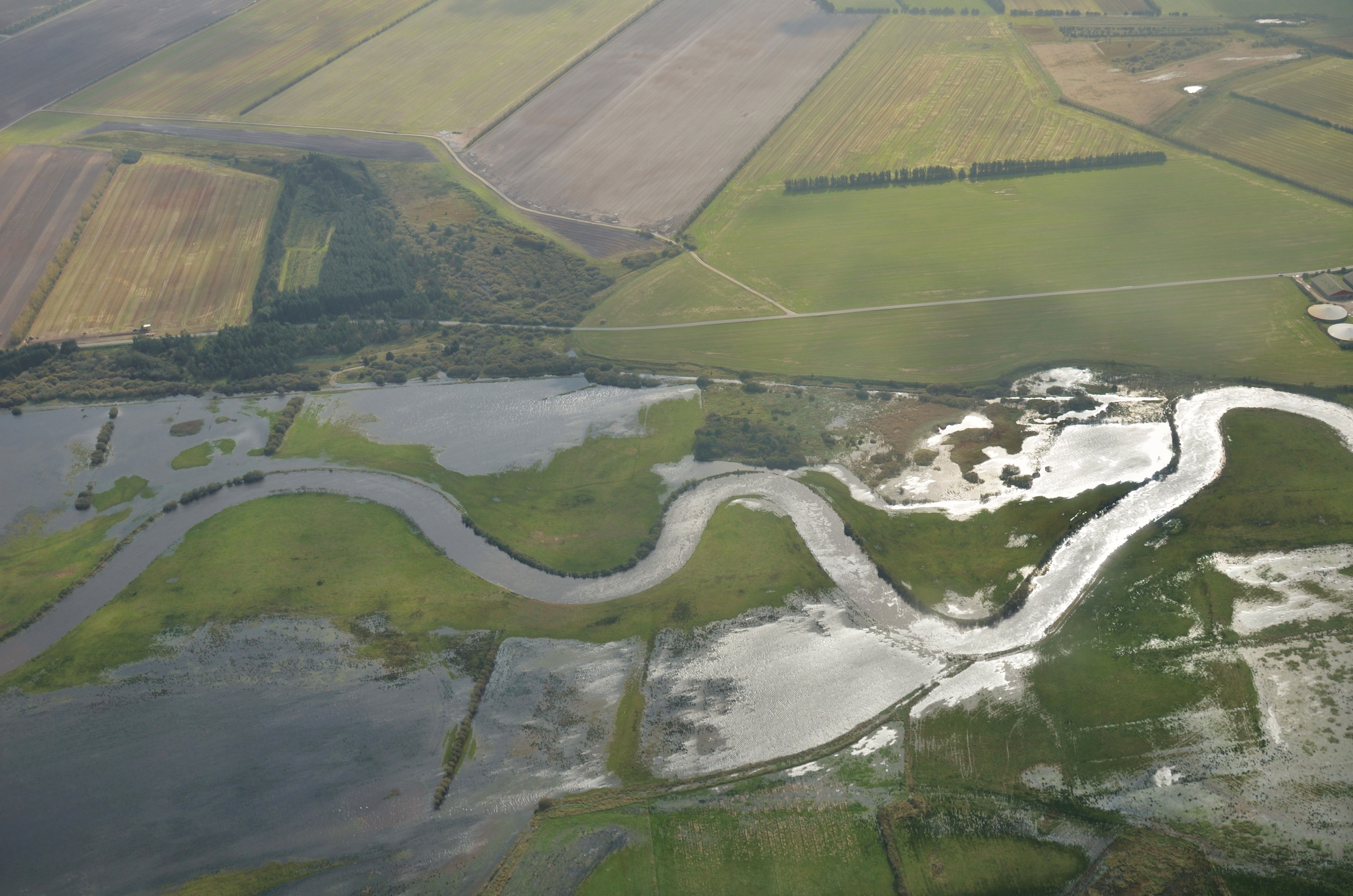 Oversvømmede marker – hvad kan og må du gøre for at få bedre afvanding?