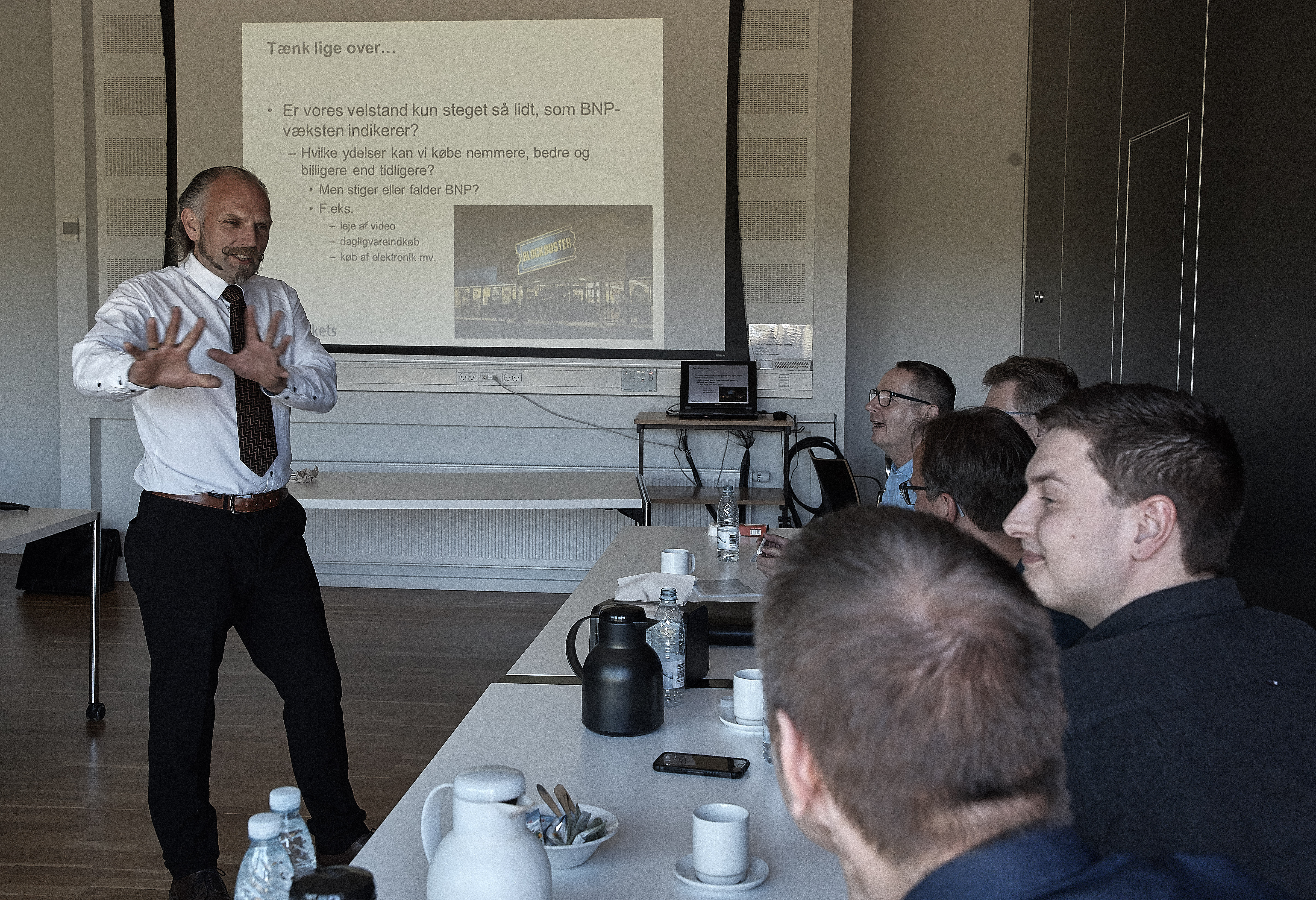 Hvem har råd til ikke at få råd?