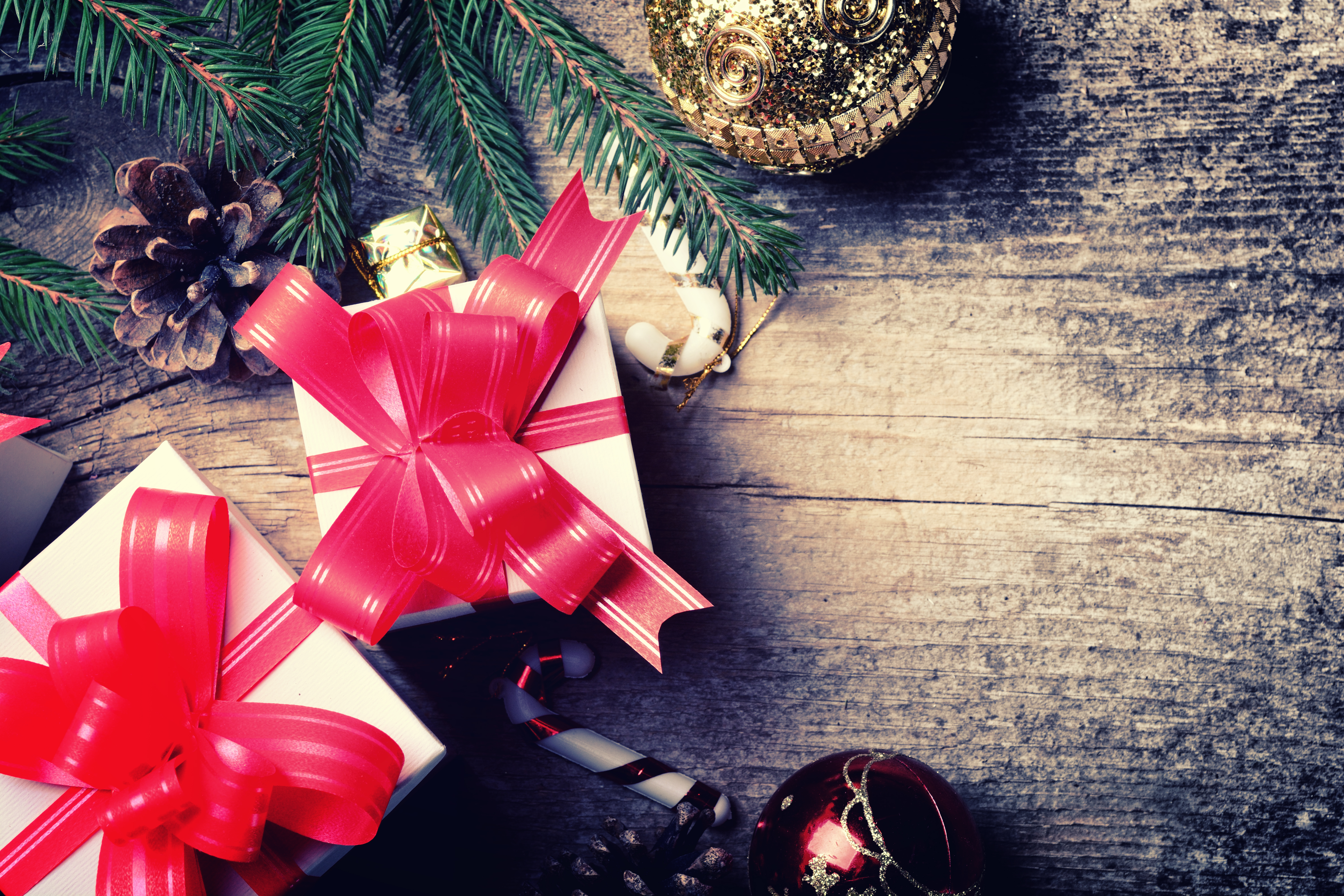 Skat, fradrag og moms på julegaver (1)