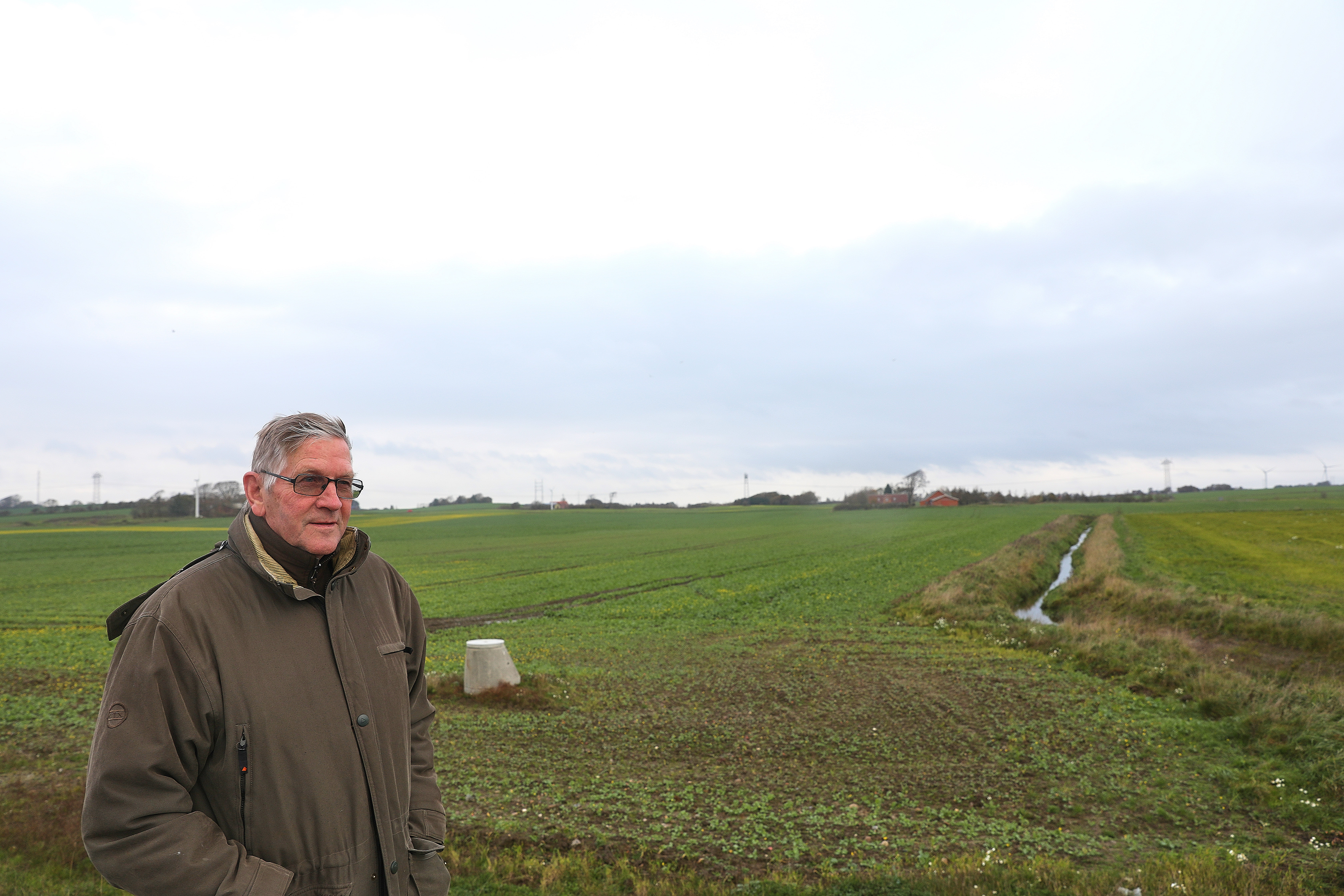 Ole Gade gør klar til minivådområde