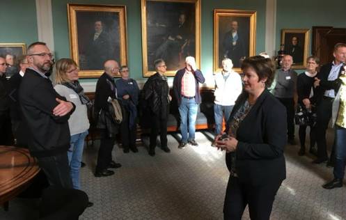 Medlemmer af ejerforeninger fik indblik i det politiske liv