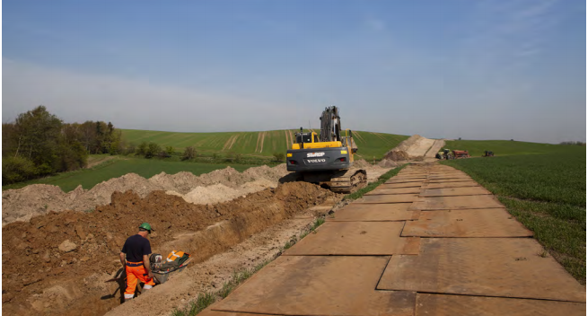 Få sagkyndig bistand vedr. 400 kV-linjen