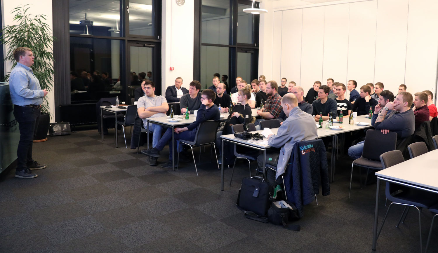 Brug pengene på ting, der giver penge